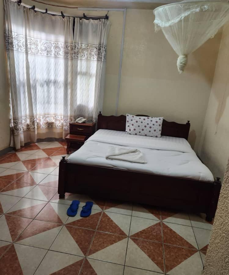 Heartland Hotel Кигали Экстерьер фото
