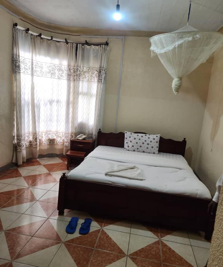 Heartland Hotel Кигали Экстерьер фото