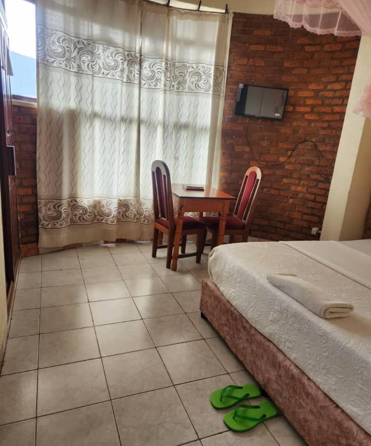 Heartland Hotel Кигали Экстерьер фото